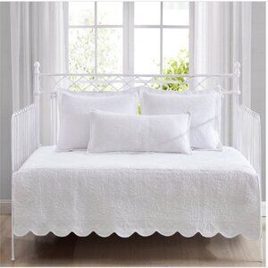 Solid Trellis Stitch 4-Piece White Cotton Daybed Set
